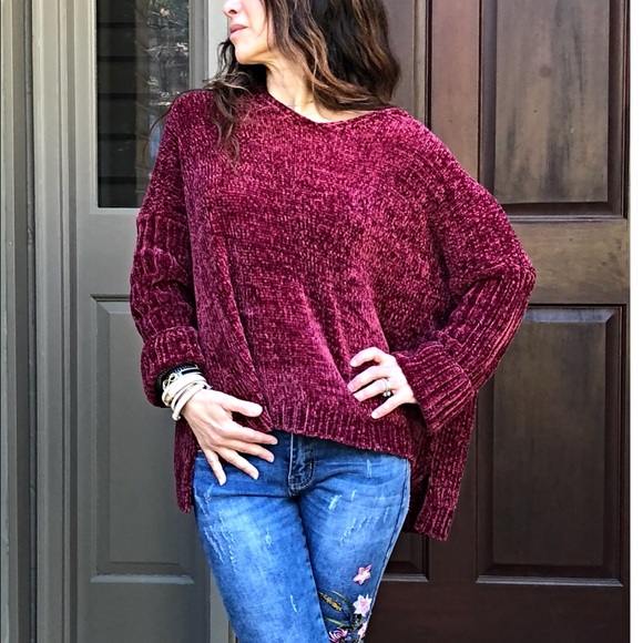 ✨LAST ONE ✨PARIS Burgundy chenille hooded sweater - Picture 2 of 8